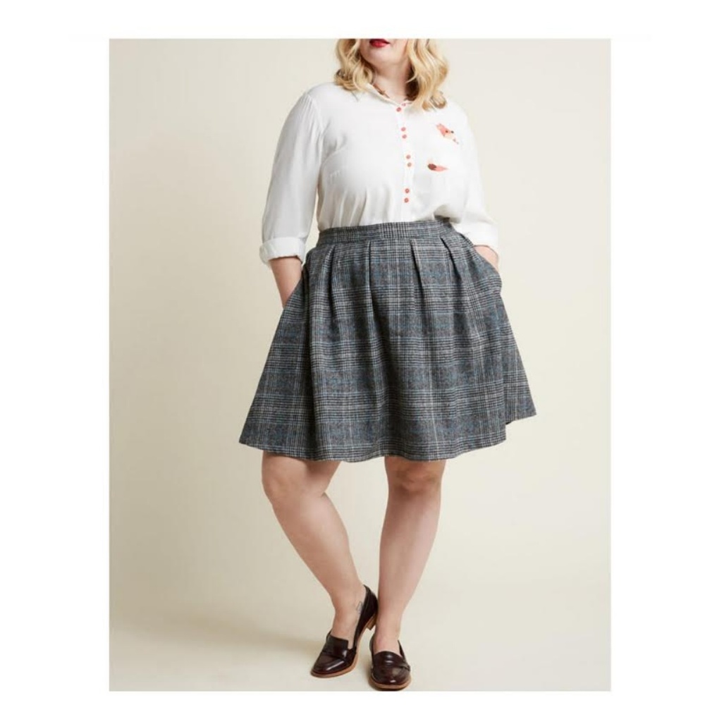 MODCLOTH Brisk-Taker Wool Mini Skirt Sz 2X EUC